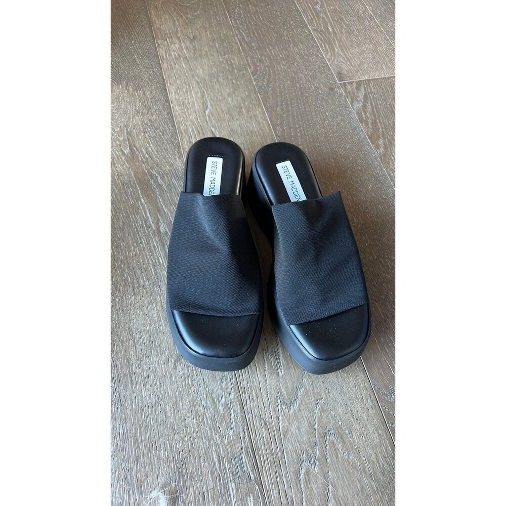 Steve Madden Slinky 30 Sandals